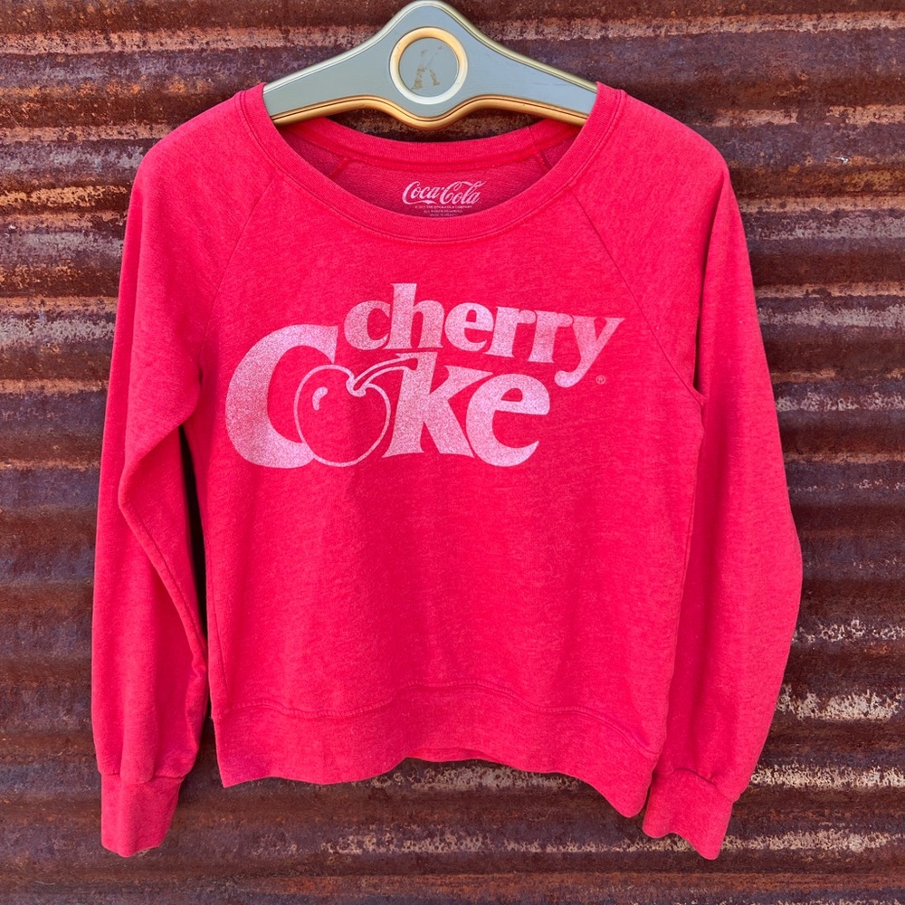 Vintage Cherry Coke sweatshirt 🍒